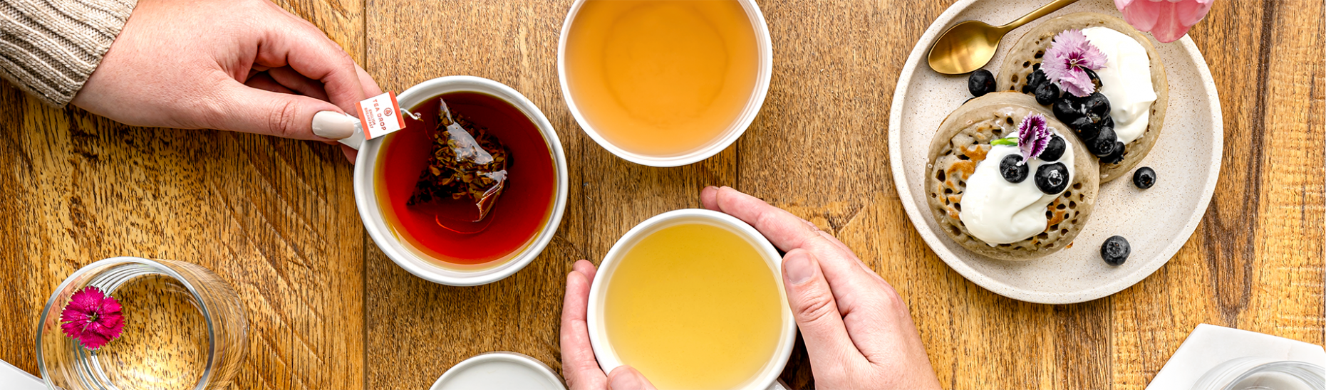 Drinking Tea Drop tea in cups on table