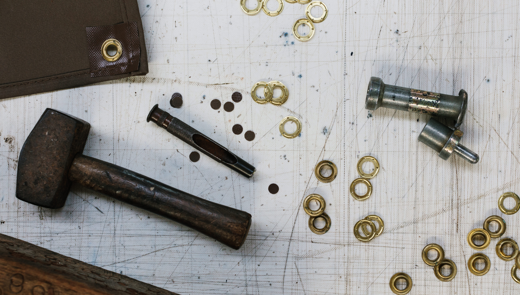 Eyelet fitting tools