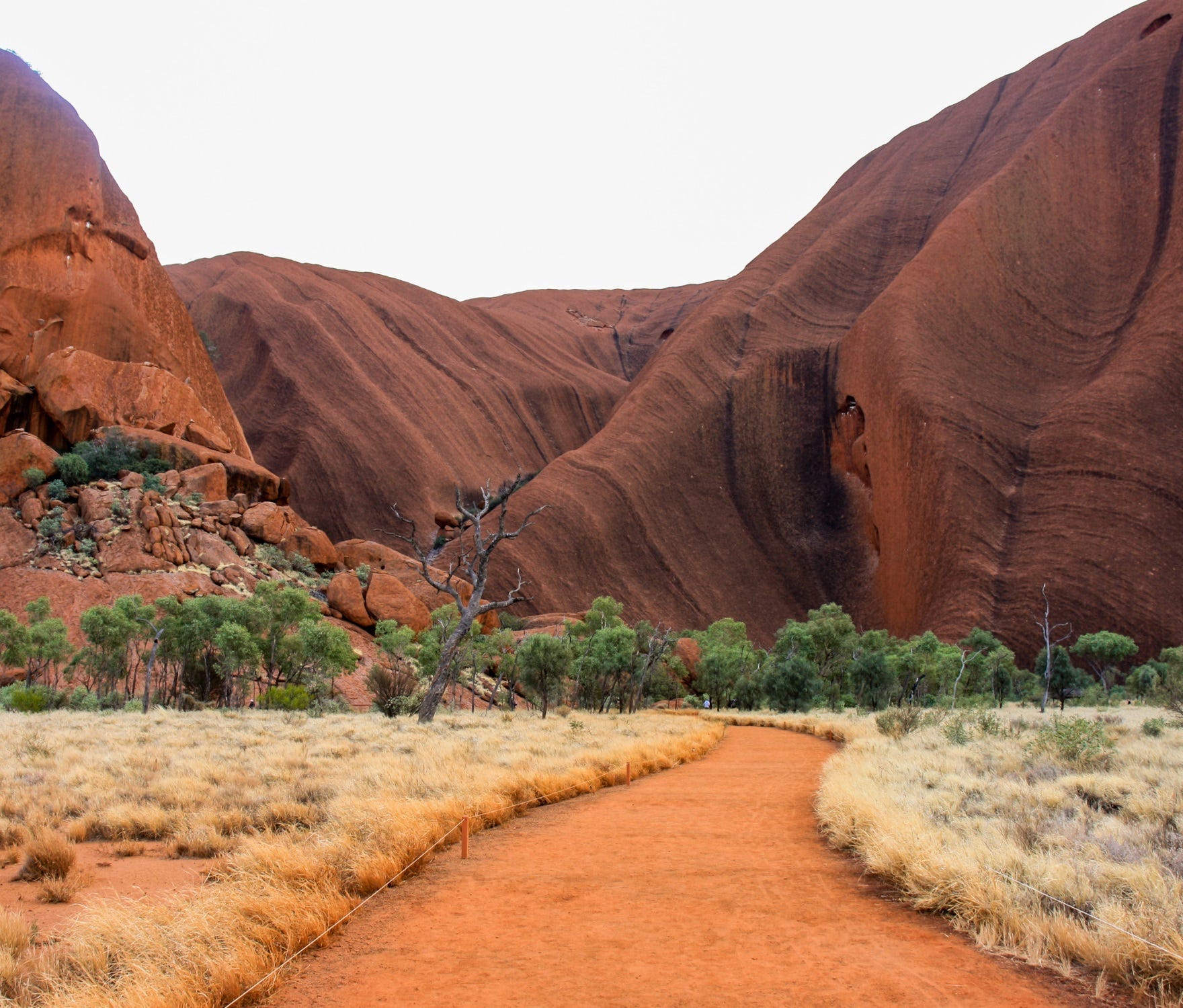 Hike around Uluru