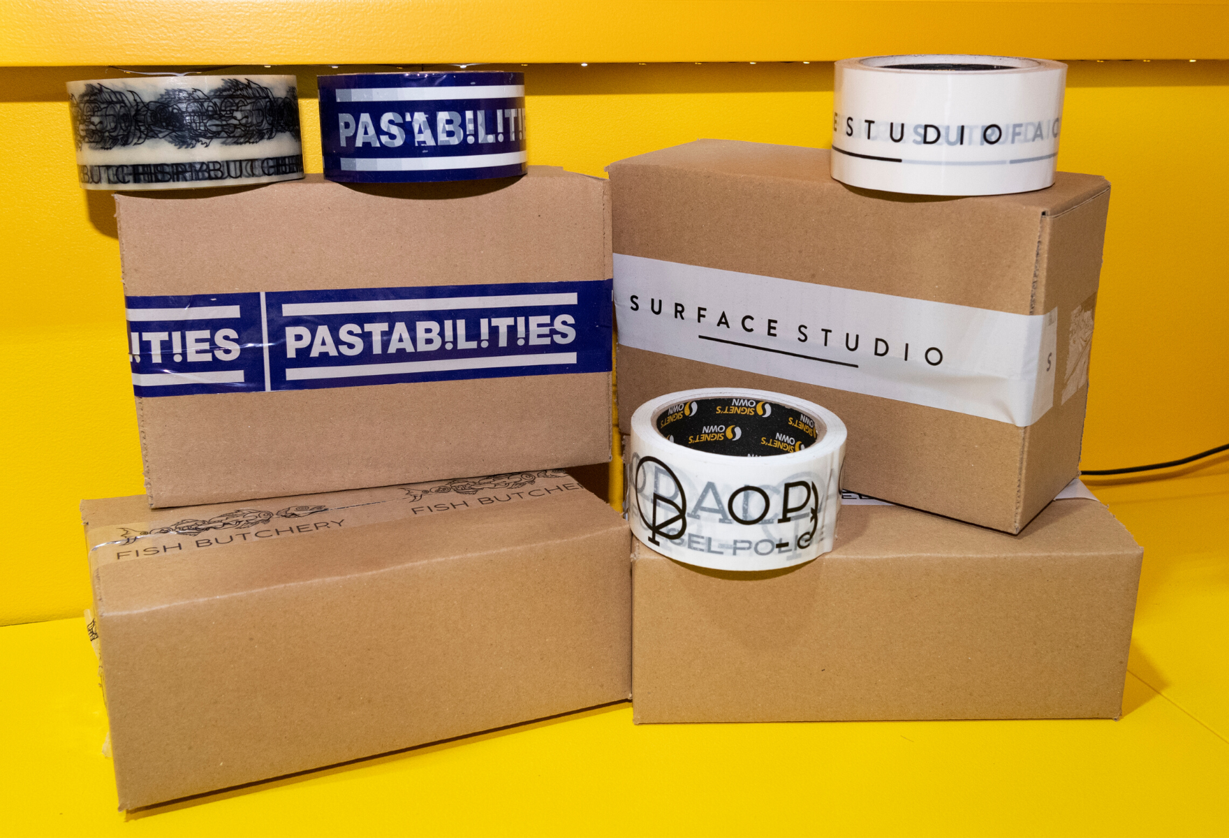 Signet Custom Tape on boxes