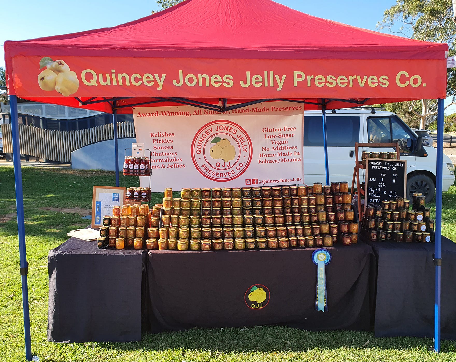 Quincey Jones Yarrawonga market stall